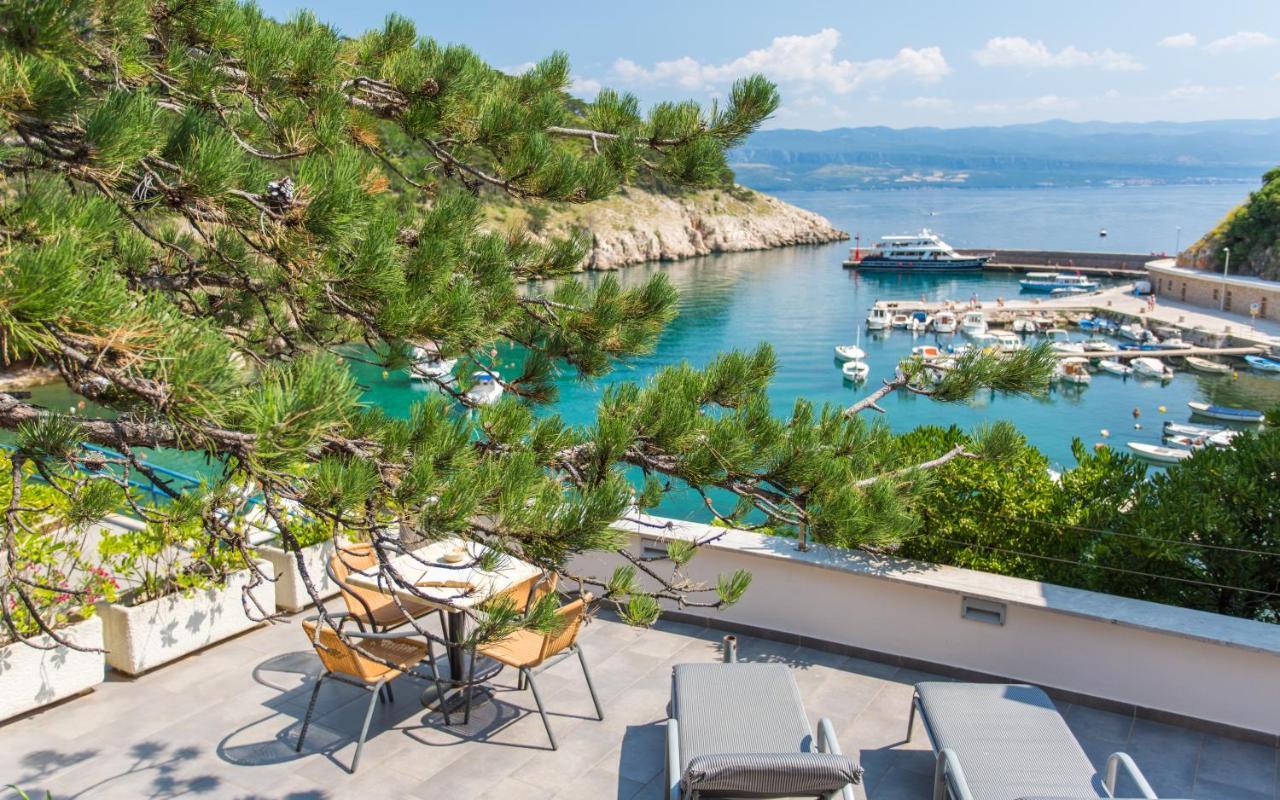 Seafront Apartment With Amazing Seaview Vrbnik  Εξωτερικό φωτογραφία